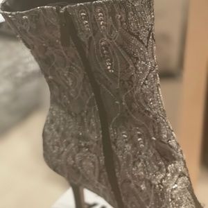 Dress Heeled boot. Size 9 brown with silver gold sparkle design